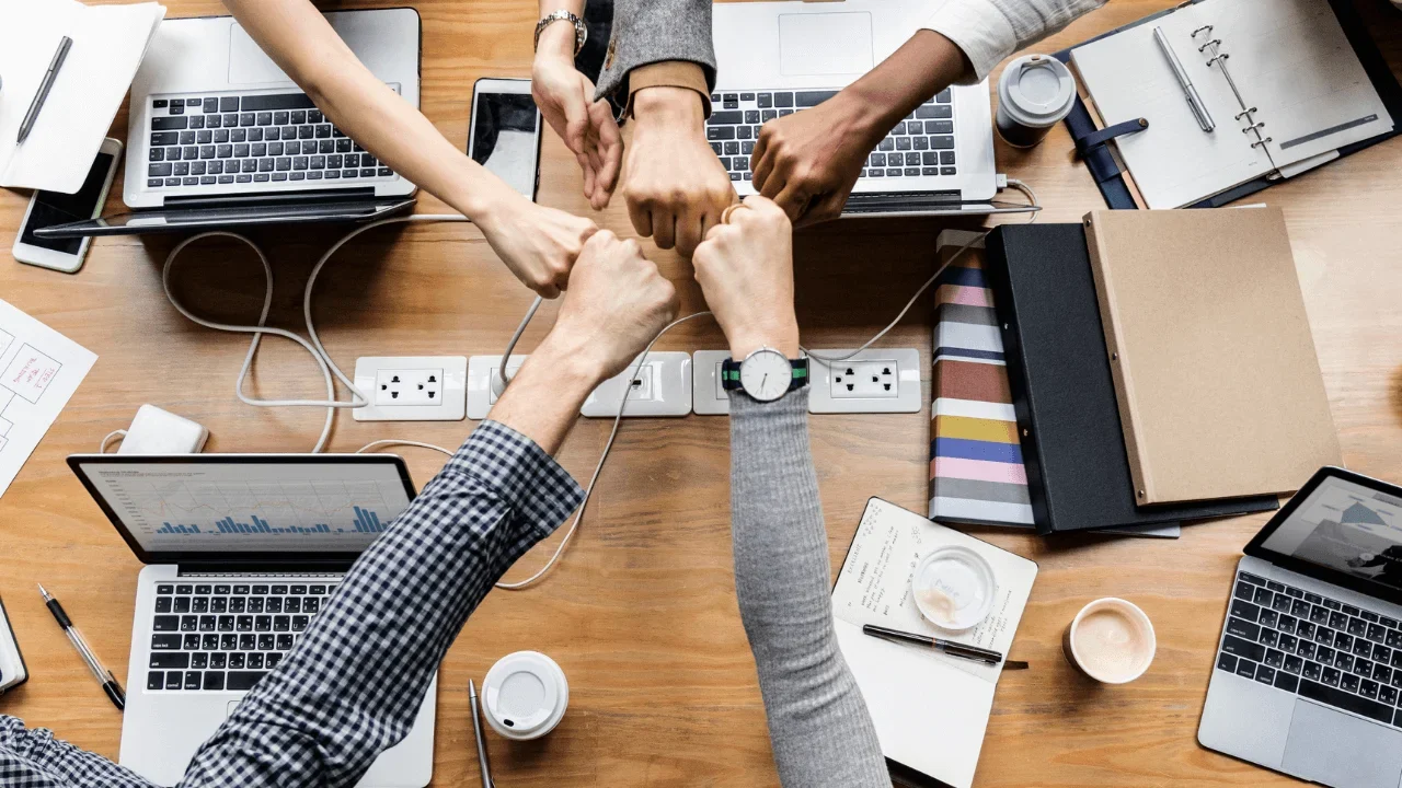 ¿Sabías que los psicólogos pueden trabajar en tecnología? 7 escenarios en donde pueden desempeñarse