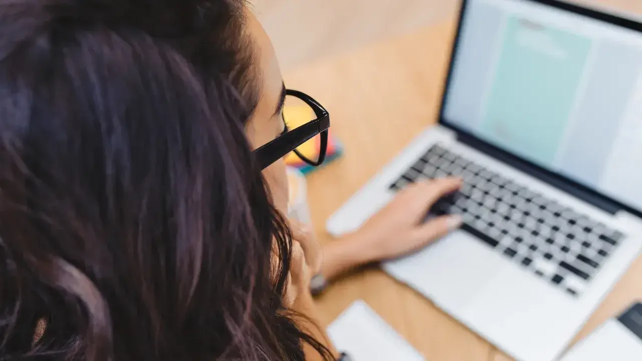 Plataforma de aprendizaje propone mejorar la salud mental del mundo a través de la tecnología